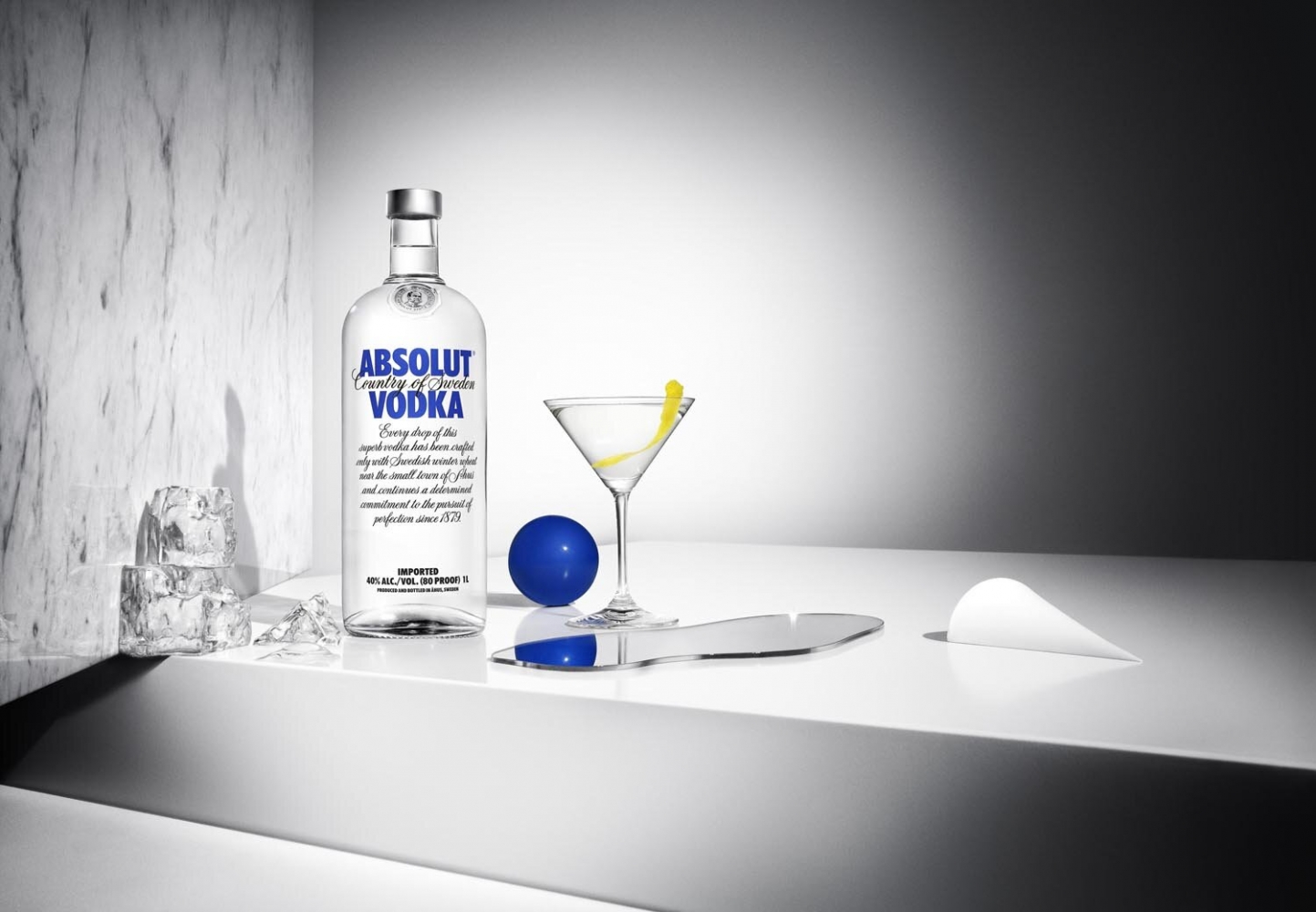 Absolut-pure-vodka-cocktail-bottle Dominic Davies - Photography - London