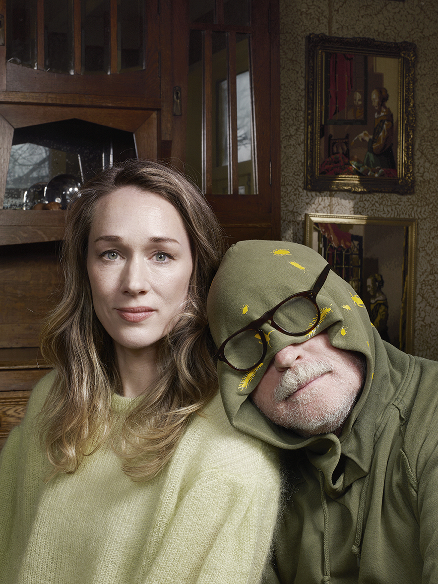 Arjan Ederveen & Sara Berkeljon for Volkskrant by Jouk