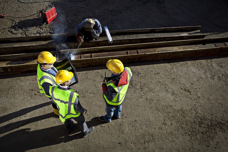 2g--2 Jonathan Andrew