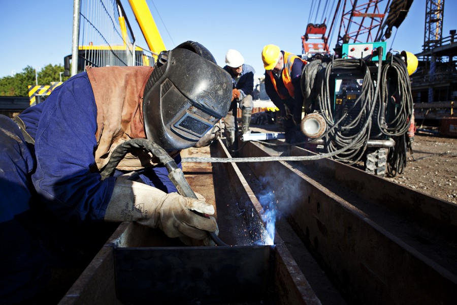 2i--2 Jonathan Andrew