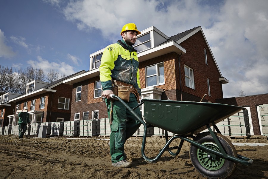 2j--2 Jonathan Andrew