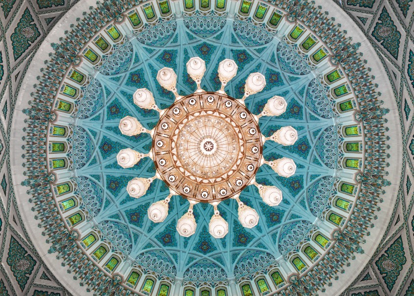 Chandelier-grand mosque v2 Jonathan Andrew