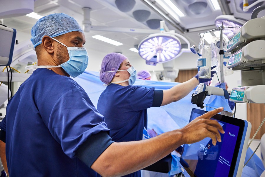 Olvg oost med-res 3n4a3169 Jonathan Andrew