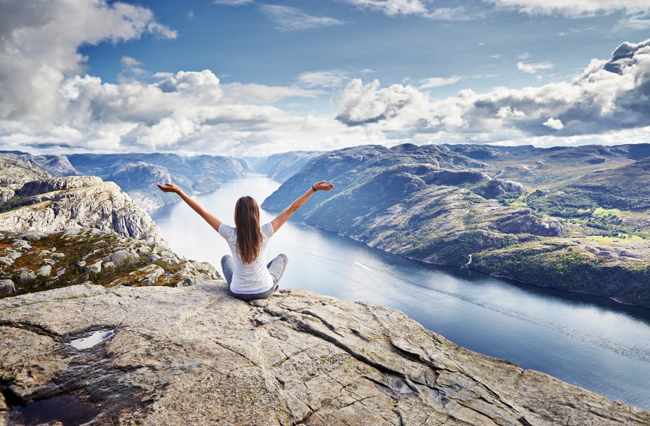 Preikestolen  810a1893 Jonathan Andrew