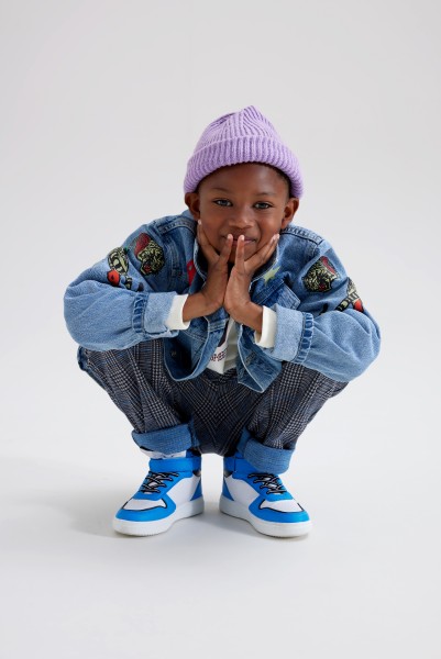 2024 08 kleertjes clusters trendy jongenmeisje-164 Liselotte Habets