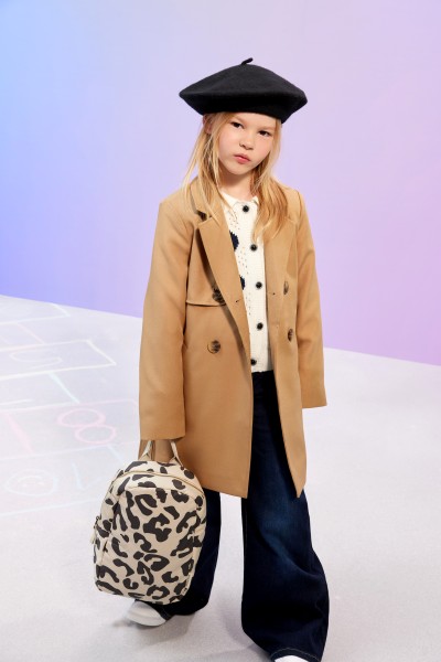 July 2024 b2s kleertjes inspi 1aschoolplein 3-298 kopiesmall Liselotte Habets