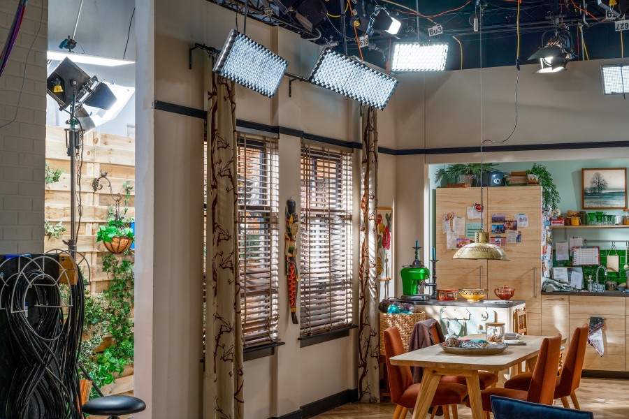 20200430 volkskrant gtst  mi 8385-hdr Matthijs Immink