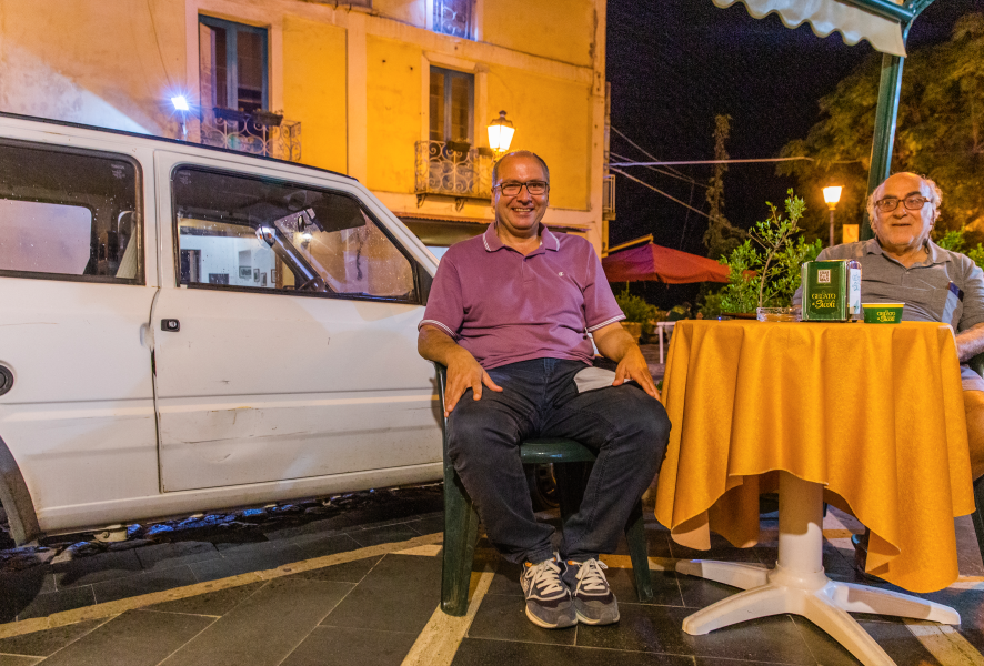 G lunga vita alla panda - portraits - massimo rocco-2 Roswitha de Boer