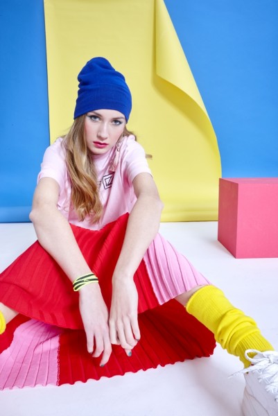 1d-11-2 Inès Beeftink - Interior, stills & wardrobe