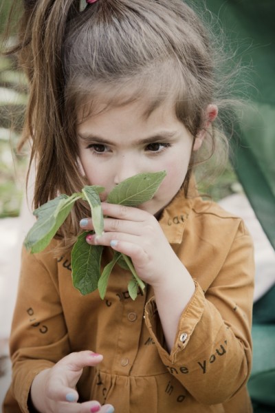 1e--2 Inès Beeftink - Interior, stills & wardrobe