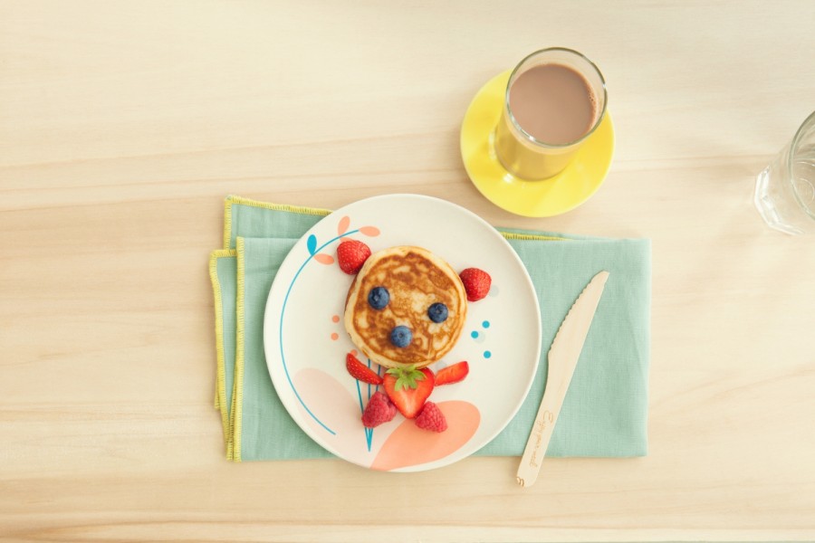 1f- Inès Beeftink - Interior, stills & wardrobe