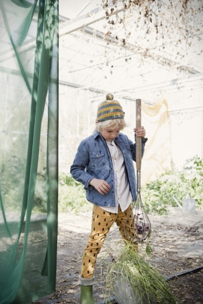 1g- Inès Beeftink - Interior, stills & wardrobe