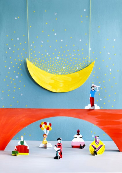 1p-a Inès Beeftink - Interior, stills & wardrobe