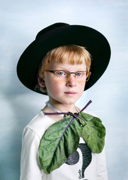 1t--2 Inès Beeftink - Interior, stills & wardrobe