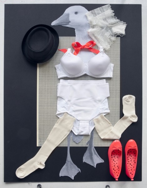 2o Inès Beeftink - Interior, stills & wardrobe