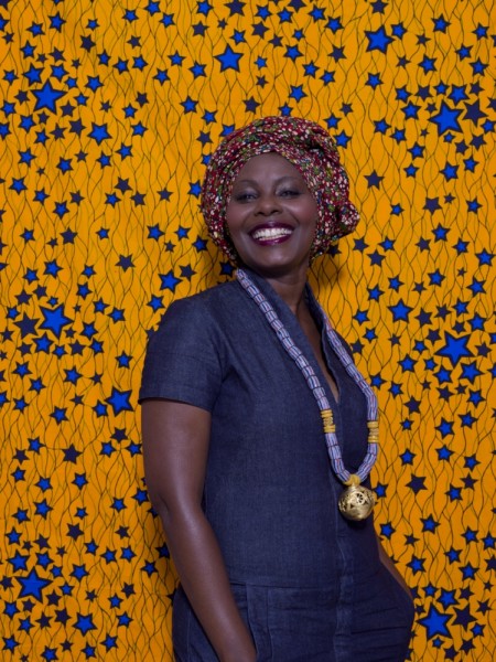 3c-2 Inès Beeftink - Interior, stills & wardrobe