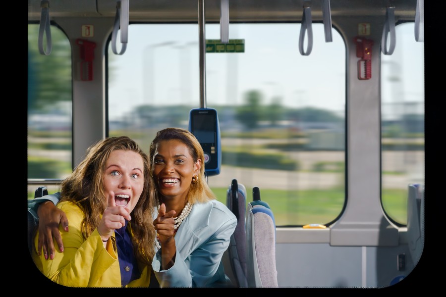 Brandwebbing ervaar het ov mi 0101 master -small Inès Beeftink - Interior, stills & wardrobe