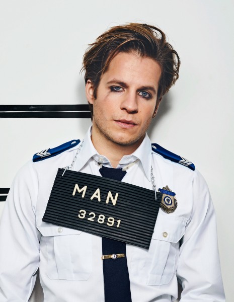 Crop toneelgroep oostpool sonnevanck mdegruyter ndejong goodcop 0029 c1 srgb Nicolien de Jong  - wardrobe & props, art-department & handmade