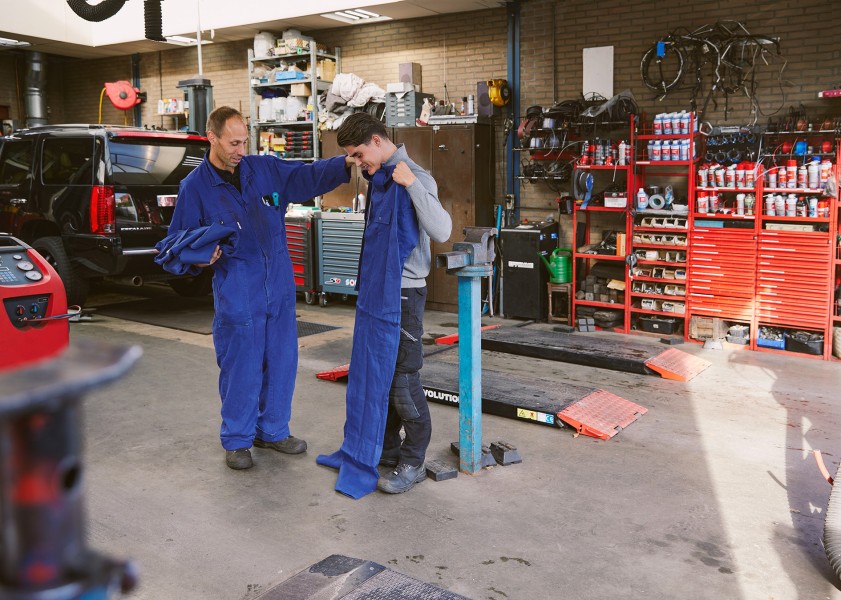 23 garage 176 srgb-klein Chantal Spieard