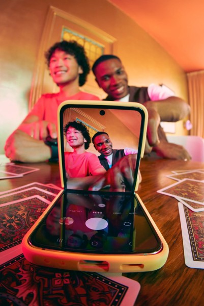 09 living room -1 mx concept 1 240 final Ildiko Korzelius - wardrobe & props