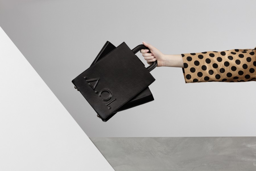 1m Ildiko Korzelius - wardrobe & props