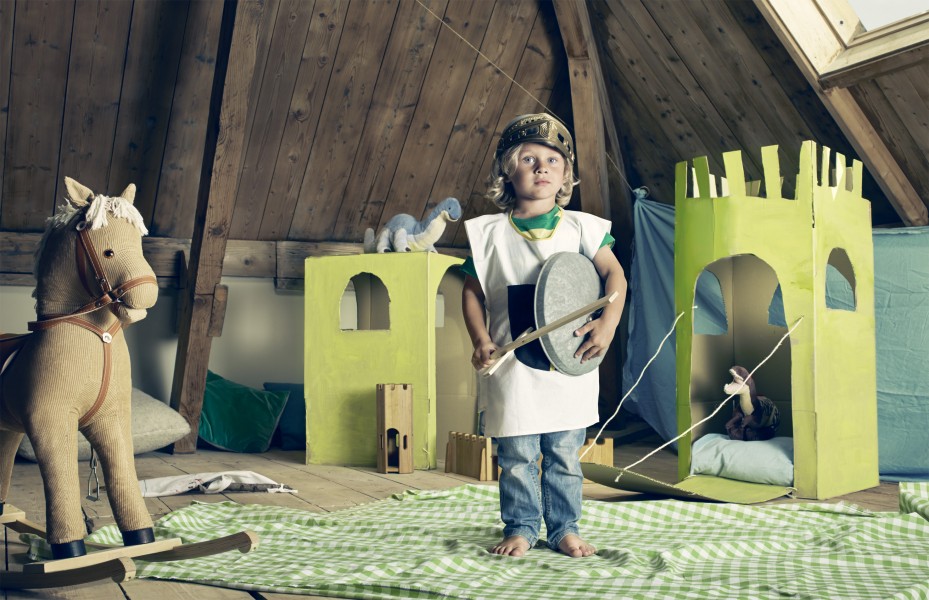 20140715 redurban kindersparen349876 Ildiko Korzelius - wardrobe & props