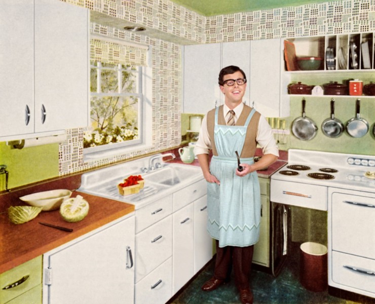 56 Ildiko Korzelius - wardrobe & props