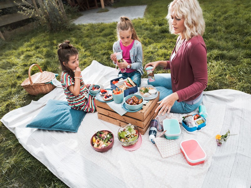 B 04043 srgb-klein Ildiko Korzelius - wardrobe & props