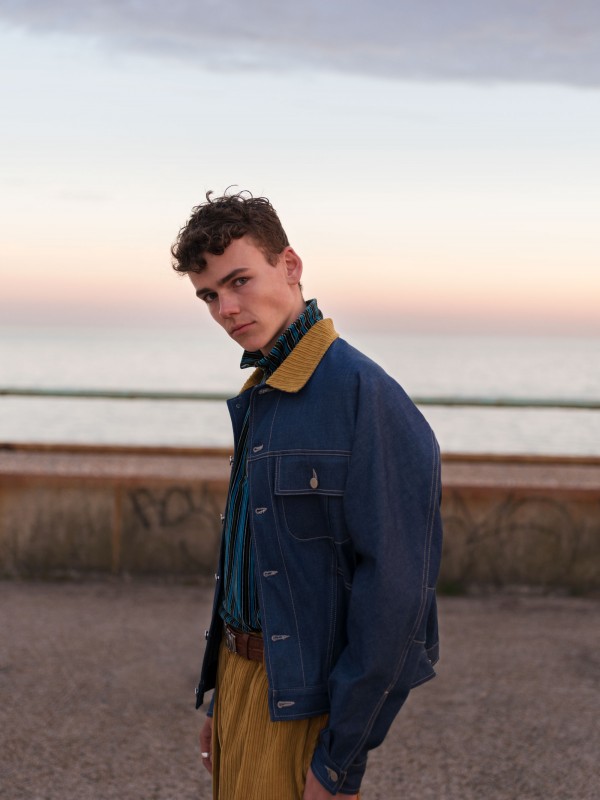 18- 39 282 paperboy joseph ford 1459 03-2 Joseph Ford - London