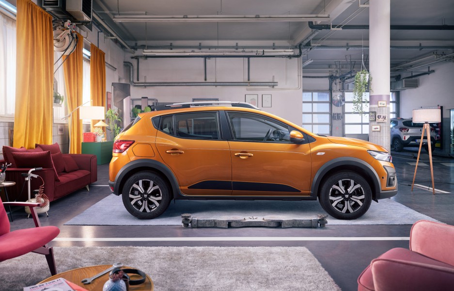 323 dacia joseph ford v7-sandero jf Joseph Ford - London