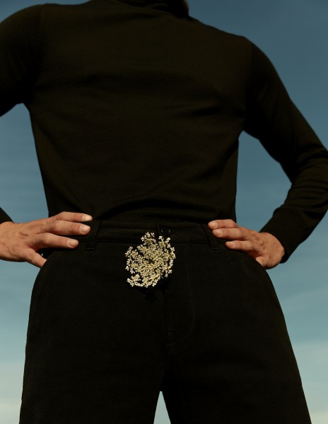 3a7a9076us l Inge de Lange - wardrobe & props