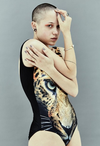     home Inge de Lange - wardrobe & props