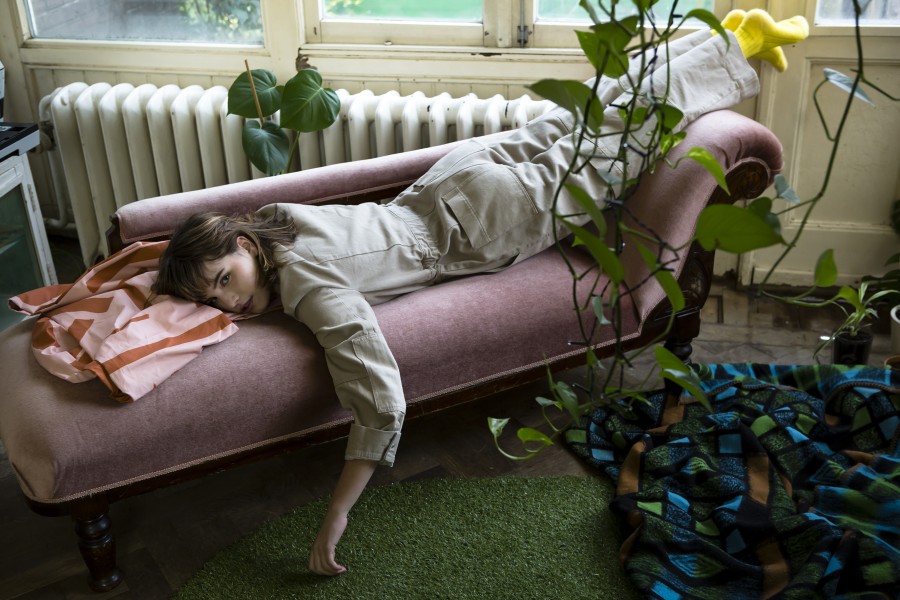 Papillon the magazine12360 Inge de Lange - wardrobe & props