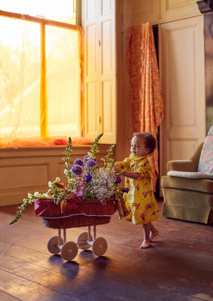 V.chapallaz ovn  a3a6697 Inge de Lange - wardrobe & props