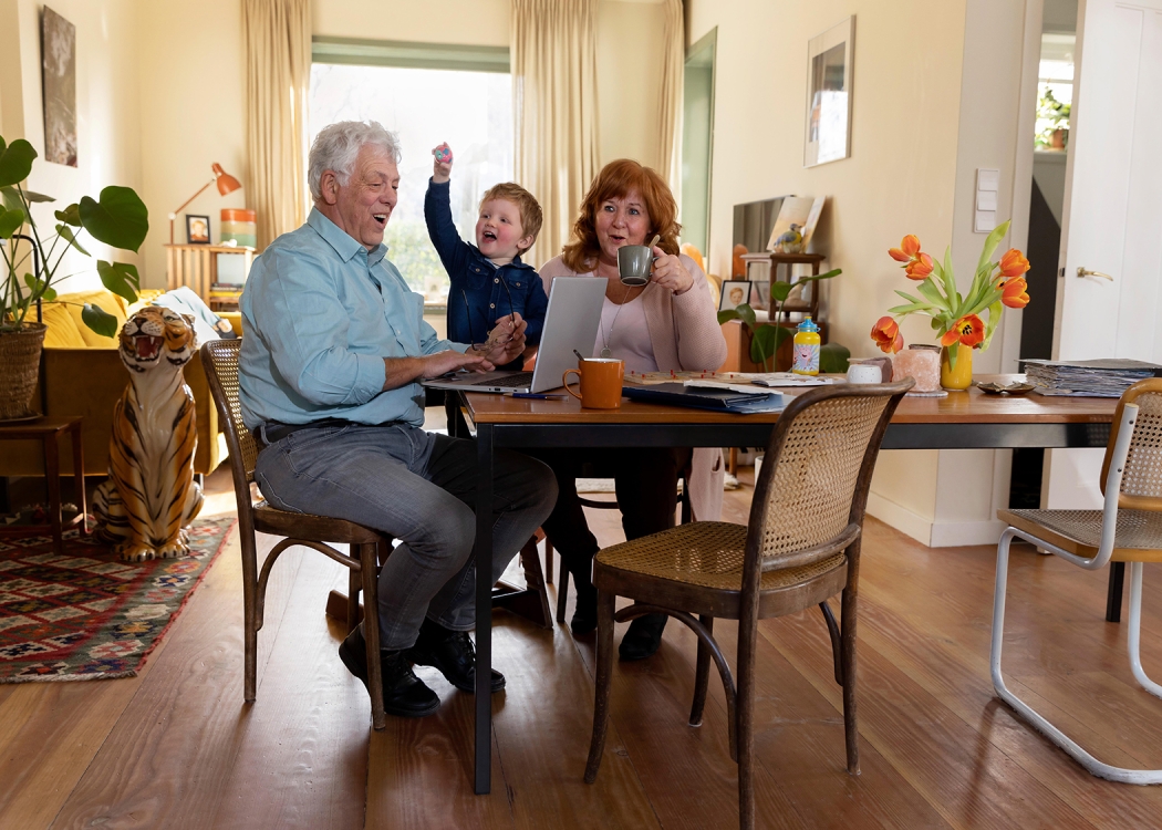 230202bd0165 c4 srgb v2-klein {title}