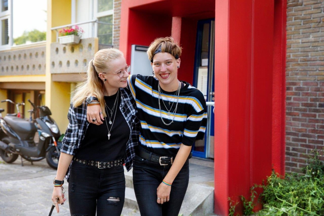 Kpn 0695 c6 srgb {title}